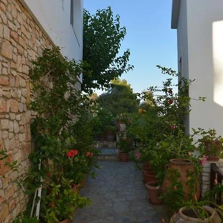 Lägenhetshotell Andromeda 4*