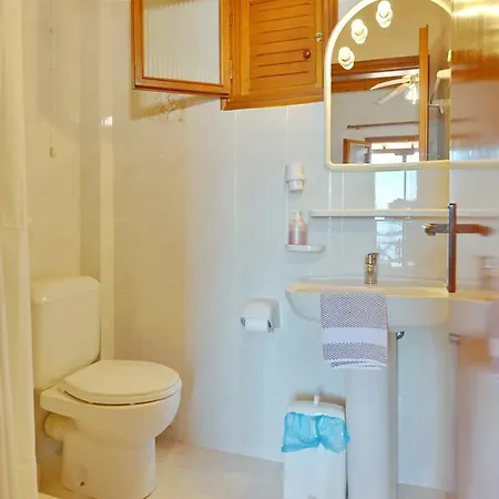 Aparthotel Andromeda 2*